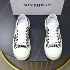 Givenchy Sneakers